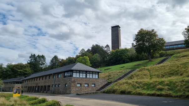   Vogelsang Eifel Urfttalsperre auf dem Berg Erpenscheid  