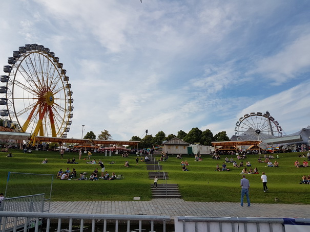   München Olympiapark Beachclub Ahoi BrauseMünchen Olympiapark Beachclub Ahoi Brause