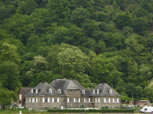 Mit dem Schiff Stolzenfels von Braubach nach  Rüdesheim   