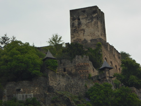 Mit dem Schiff Stolzenfels von Braubach nach  Rüdesheim   