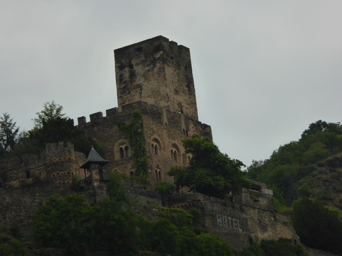 Mit dem Schiff Stolzenfels von Braubach nach  Rüdesheim   