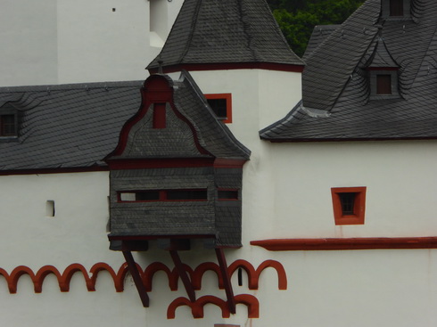 Burg Pfalzgrafenstein Zollburg mitten im Rhein