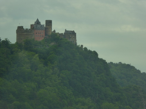 Mit dem Schiff Stolzenfels von Braubach nach  Rdesheim 