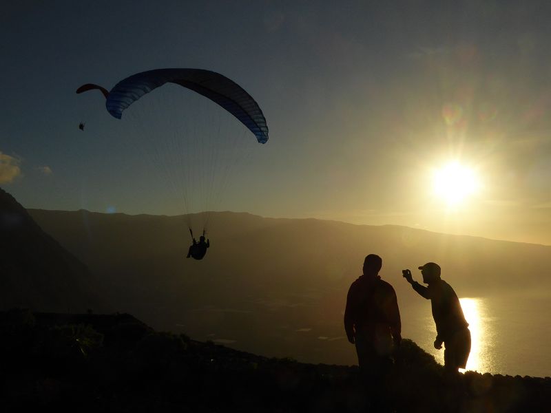 Mirador de la Pena + Pena Restaurant  Paragliding Paraglider  Gleitschirmfliegen El Hierro Paraglider 