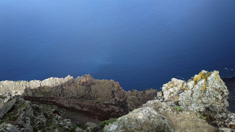 Mirador Bascos Blick runter Pozo de la Salud Blick in die Caldera El Golfo sabinosa