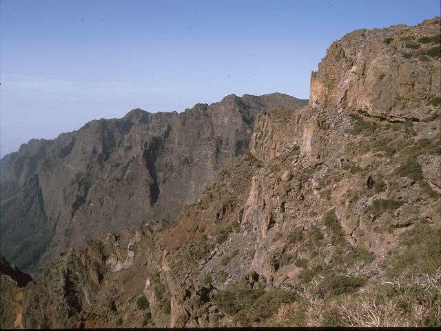 La Palma   La Palma   Vulkanwandern  Caldera de Taburiente Parc National La Palma  La Palma   La Palma  Vulkanwandern  Caldera de TaburienteLa Palma bizarre Vulkanlandschaften  Vulkanwandern  Caldera de Taburiente