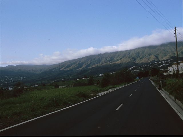 La Palma   La Palma   Santa Cruz de La Palma    Strasse zum Cumbre