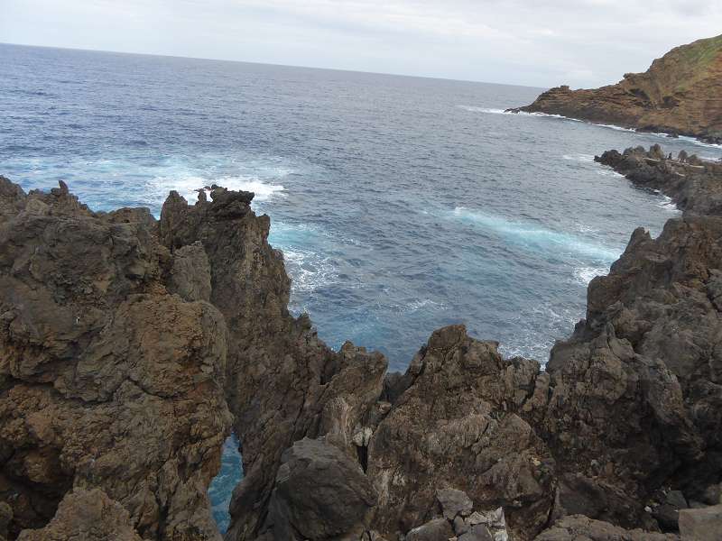  Madeira   Porto Moniz natrliche Schwimmbder in den Felsen Felsenbder