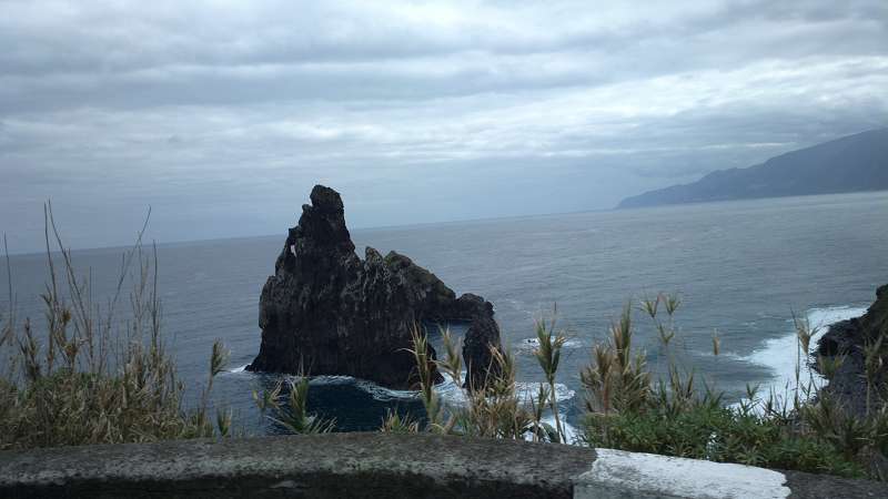  Madeira   Porto Moniz natrliche Schwimmbder in den Felsen Felsenbder