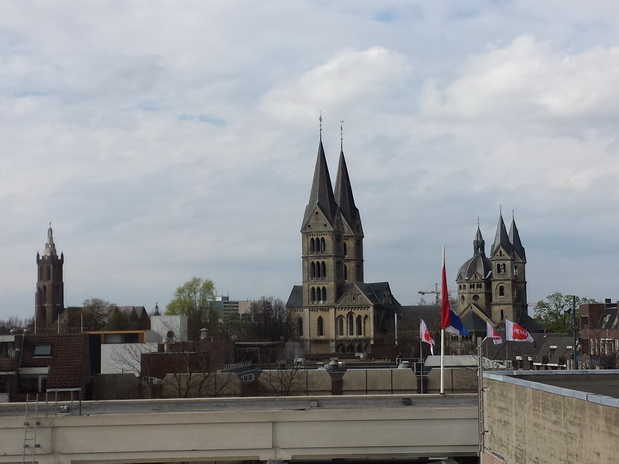 Roermond Maas  Roermond Maas   Valkhotelblick Falk Hotel