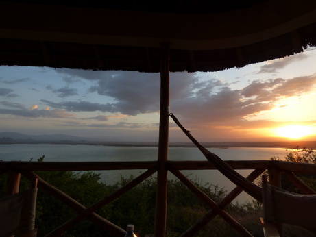 Sunbird Lodge   Lake Elementaita   Kenia   sundownerSunbird Lodge  Lake Elementaita  Kenia    sundowner  