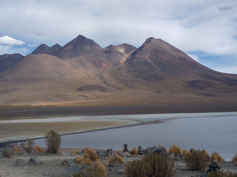  Laguna  Verde Vulcano Licancabur  5920 m und Salzsee Laguna Verde 4300 m