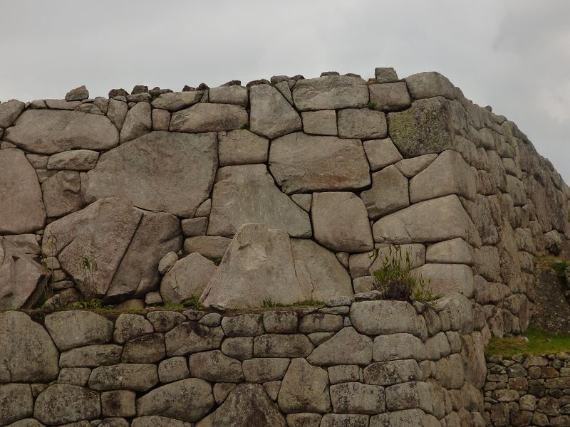 Valle Sagrado  Machu Picchu Huayna Picchu Three window