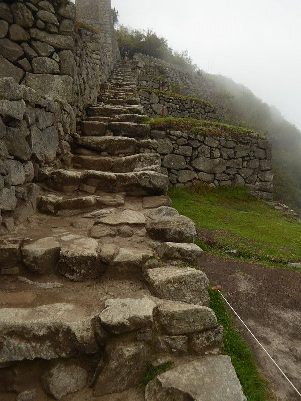 Machu Picchu Huayna Picchu Phutuq K'usi Hiram Bingham Road Spitzkehre