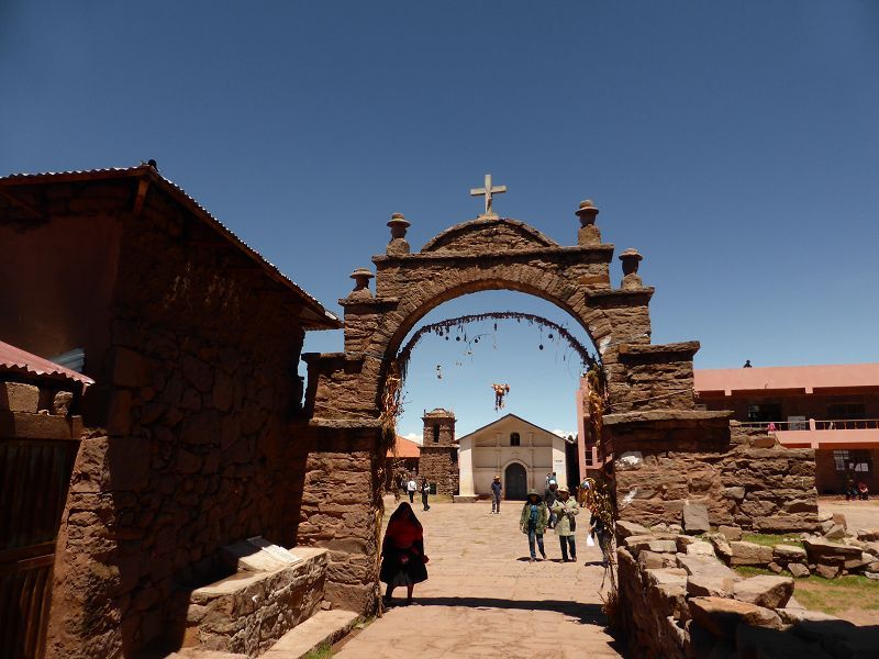 Peru Puno Insel Taquile  Isla  Taquile Lago Titikaka  Lago Titicaca Titicacasee Mit Hotels und Restaurants