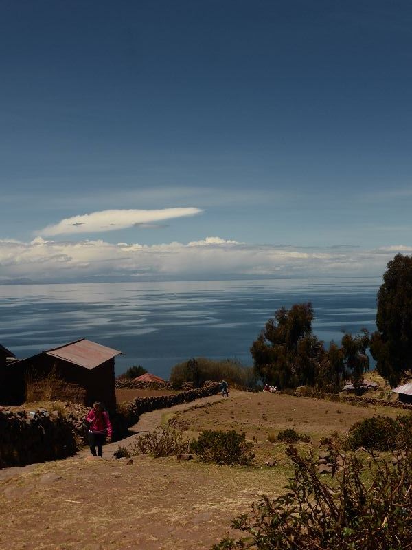 Peru Puno Insel Taquile  Isla  Taquile Lago Titikaka  Lago Titicaca Titicacasee Mit Hotels und Restaurants