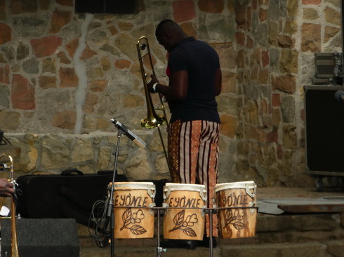 La fanfare Eyo'nlé   Eyo'nlé Brass Band  BeninLa fanfare Eyo'nlé   Eyo'nlé Brass Band  Benin