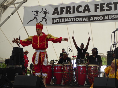 Osian Del Monte  Cuba spirtitual Street Dancing Musik Osian Del Monte  Cuba spirtitual Street Dancing Musik 