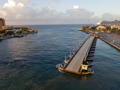 Curacao Willemstad Emmabrug Curacao  Willemstad Knigin-Emma-Brcke