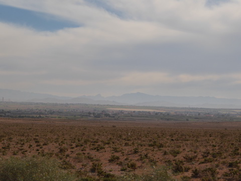  Marokko Agadir Rasbouka Duenen Atlasgebirge (2531 m) im Südwesten Marokkos Antiatlas