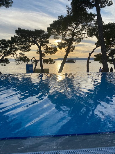 Valamar_Meteor_Hotelpool