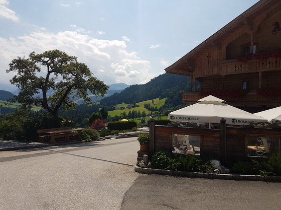 Alpenschlössl Söll  Hohe Salve Hintersteiner See  Wilder Kaiser  Swarowski Tegernsee Achensee Schliersee Hexenwasser Astberg 