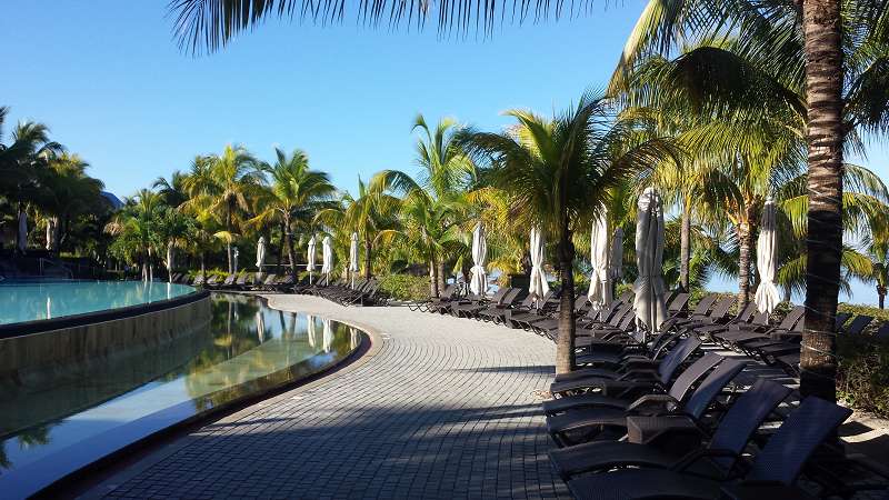 Beach  Le Victoria Beachcomber Hotel Mauritius Strand