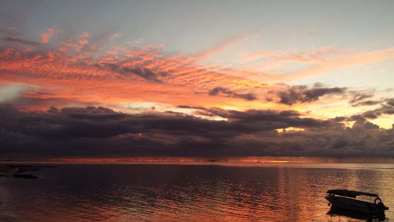 Mauritius Sundowner Le Victoria Beachcomber Hotel Mauritius