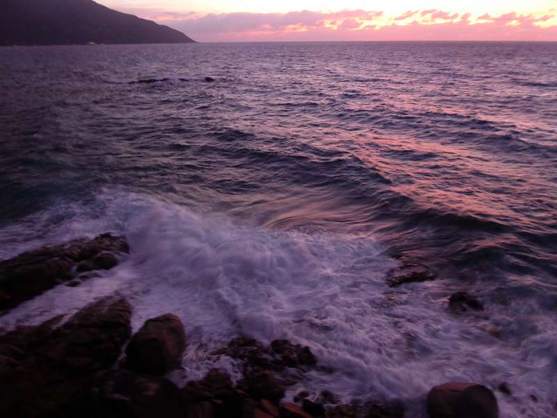 Hilton Northolme Seychelles Felsen Sundowner